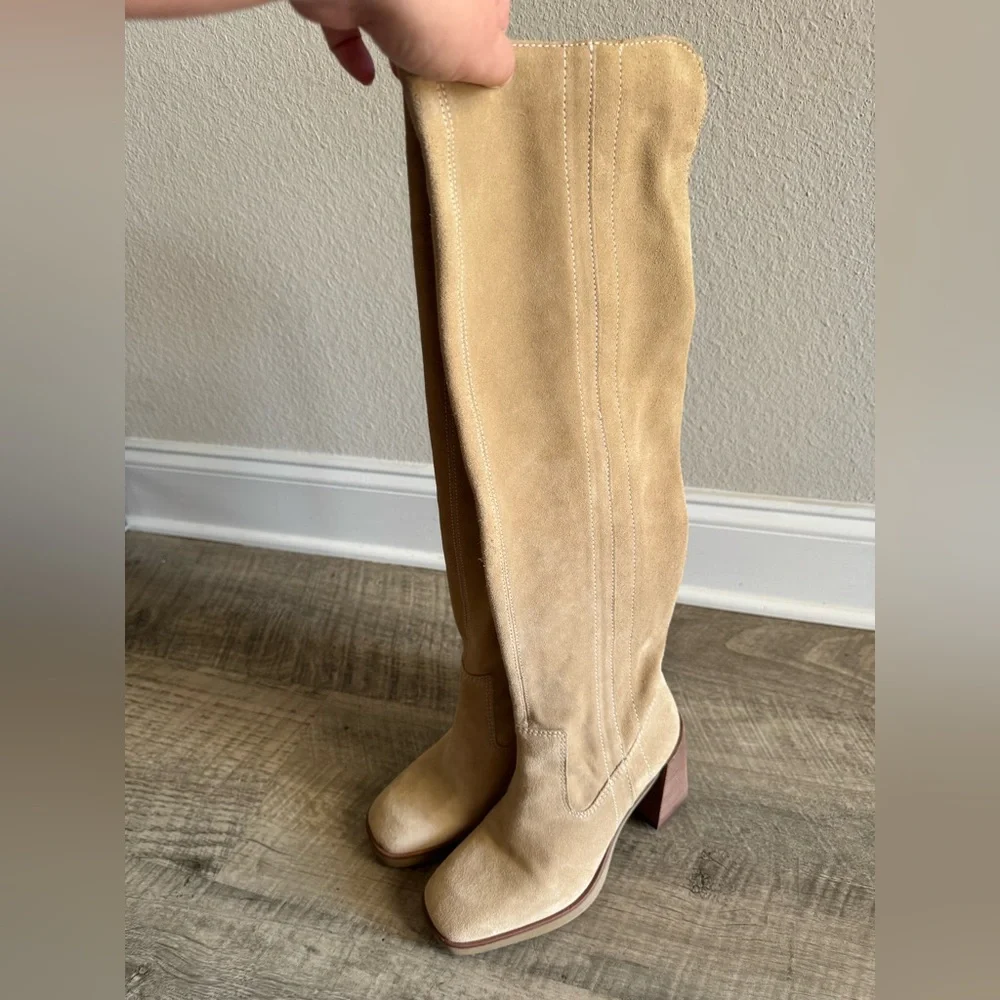 VINCE CAMUTO Beige Boots - Picture 2 of 7